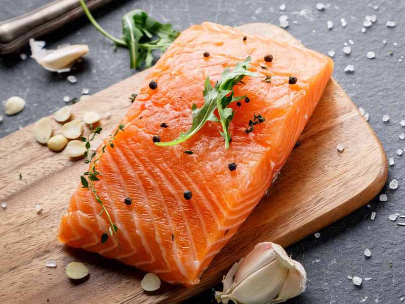 Salmón Patatas Cebolla y Ajo